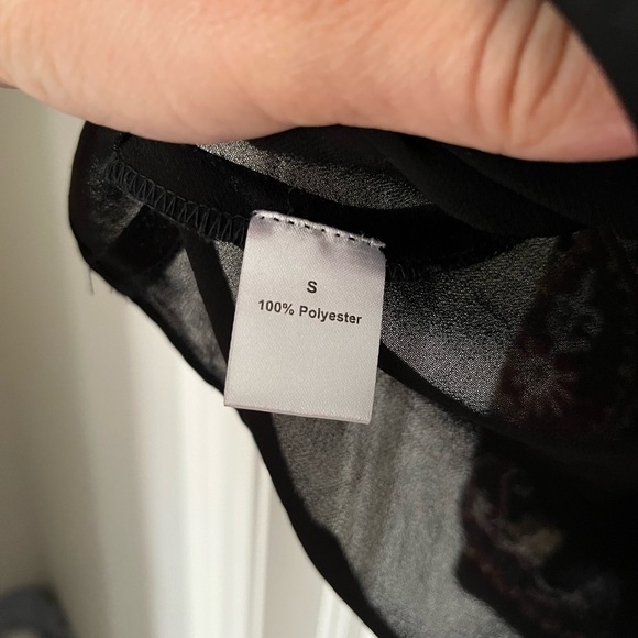 LOVE SAM boho embroidered shirt size S with a balloon sleeve at the bott… - Picture 6 of 7